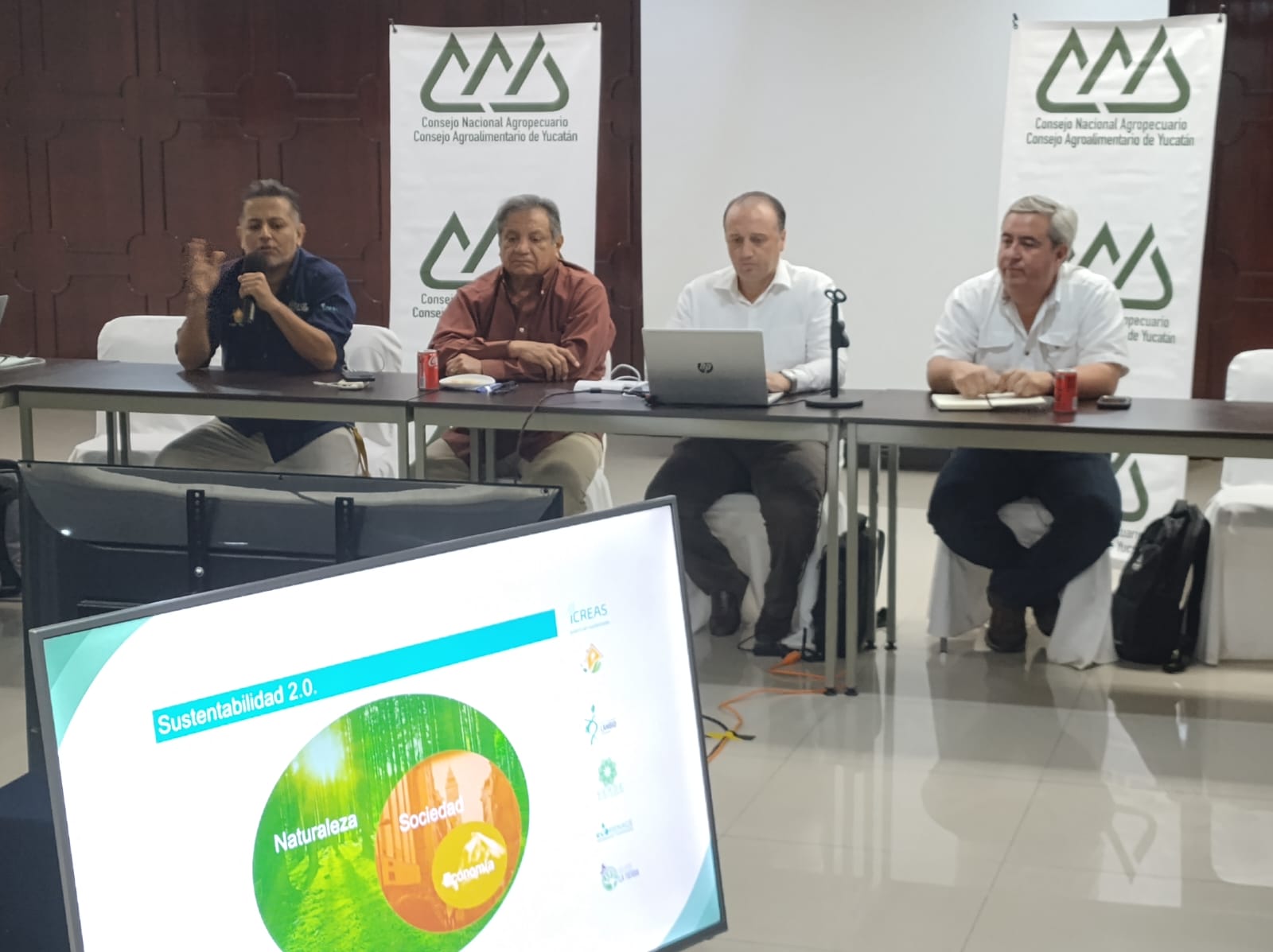 Empresarios del CNA en búsqueda de certificaciones de más importantes