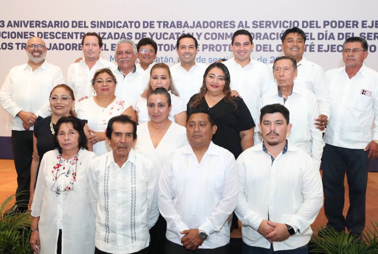 Mauricio Vila reconoce a los trabajadores sindicalizados del Gobierno del Estado