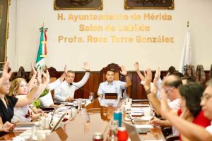 El Cabildo aprueba la propuesta del Alcalde para modificar el tabulador de remuneraciones en beneficio de la plantilla laboral del Ayuntamiento de Mérida. 