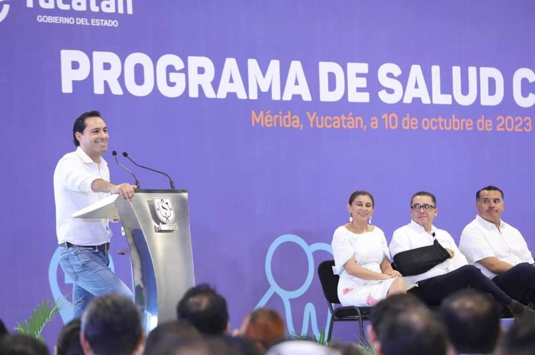 Mauricio Vila acerca nuevos servicios médicos con la nueva tarjeta Universal de Salud
