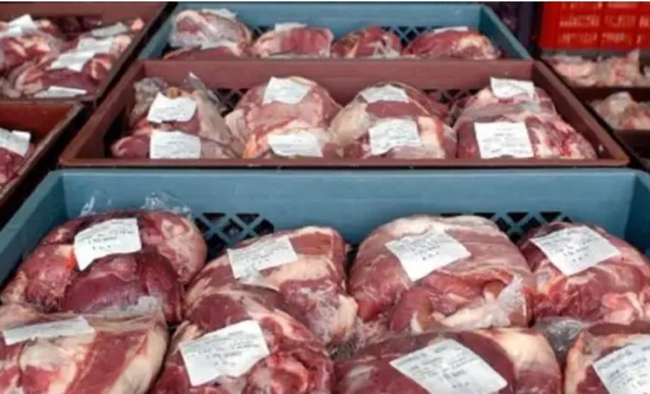 En argentina se intoxicados 50 personas luego de consumir carne contaminada