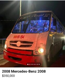 Foto de una de las unidades de la Alianza de Camioneros de Yucatán que prestaba servicio para la Feria Ixmatkuil. 