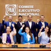 En Yucatán se trabaja en equipo para dar lo mejor a las familias: Renán Barrera