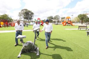 El Gobernador Mauricio Vila Dosal supervisó los trabajos de remodelación y modernización de este espacio que contará con nuevos atractivos.