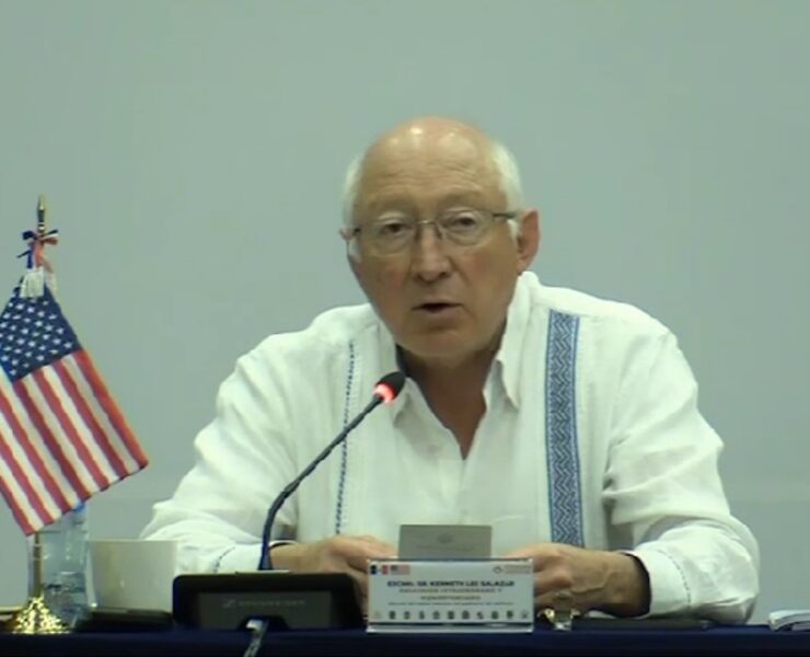 Yucatán es un estado ejemplar en desarrollo, turismo y seguridad: Ken Salazar