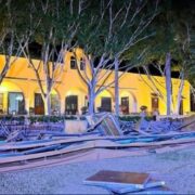 Colapsa tarima en Umán y deja 20 lesionados