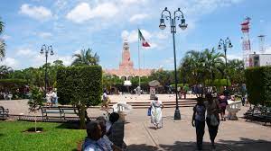 La Plaza Grande En Mérida, es un sitió común, donde se reúnen las familias. 