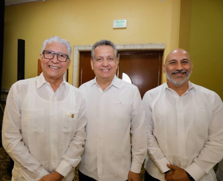 El Alcalde Alejandro Ruz Castro reconoce el trabajo y la aportación de los ingenieros civiles en el desarrollo de Mérida