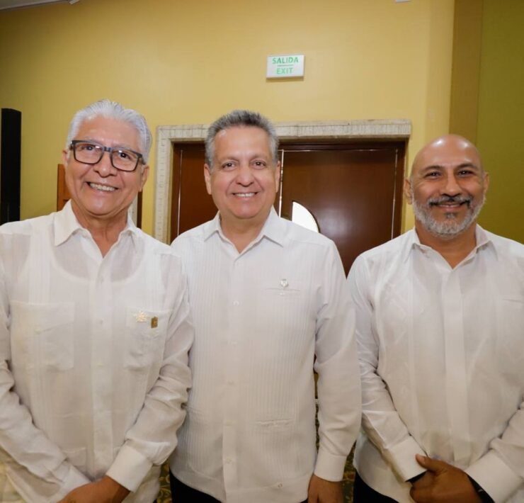 El Alcalde Alejandro Ruz Castro reconoce el trabajo y la aportación de los ingenieros civiles en el desarrollo de Mérida