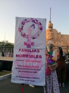 Miles de mujeres yucatecas salieron a marchar, en conmemoración del día internacional de la mujer. 