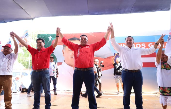 Rolando Zapata externó su apoyo a Renán Barrera en Xohuayán 