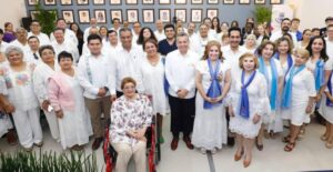 En el marco de la conmemoración del Día del Rotarismo en Yucatán, el Alcalde Alejandro Ruz Castro reiteró el compromiso del Ayuntamiento de continuar trabajando para hacer una Mérida más fuerte. 