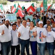 Renán Barrera prometió prosperidad sin imposiciones en Valladolid