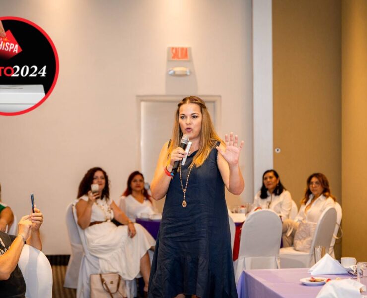 Juntas, en equipo, podemos lograr más cambios por las mujeres: Cecilia Patrón