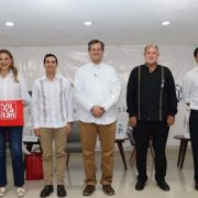 Industriales se reúnen con aspirantes a la alcaldía de Mérida