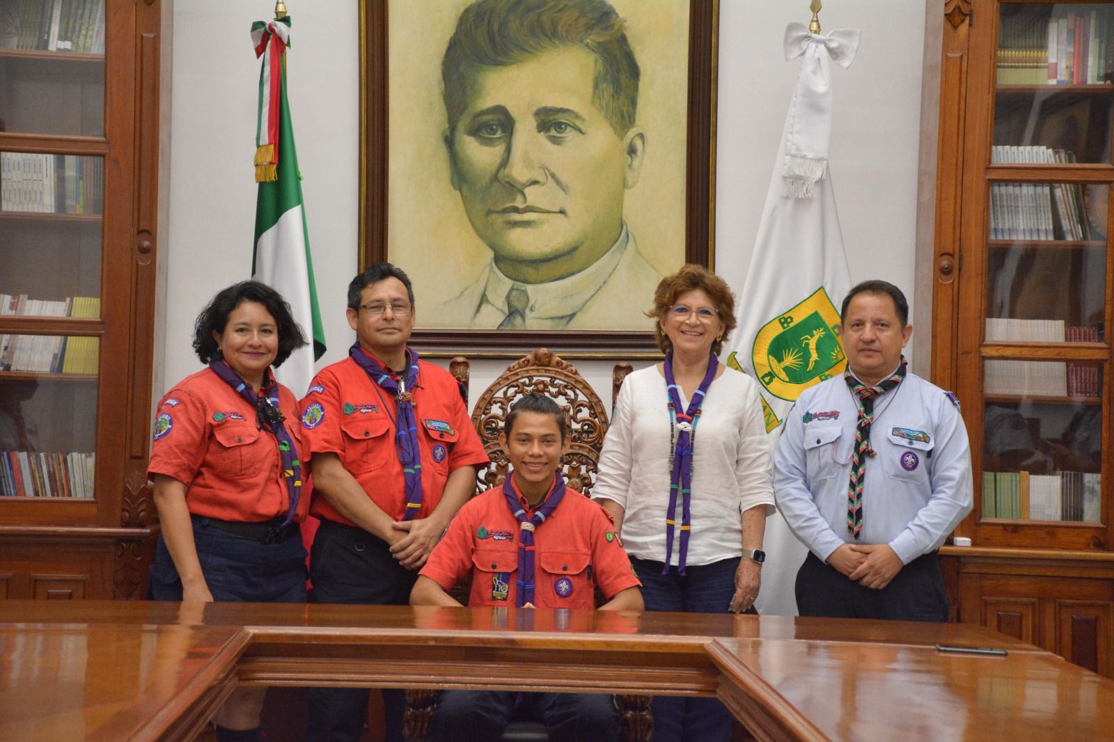 Joven escultista es “Gobernador de Yucatán” por un día