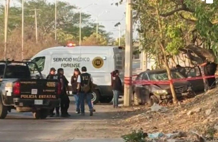 Trágico accidente fallece un joven de 16 años, tras impactar el auto contra un poste