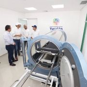 Habitantes de Progreso cuentan con nueva cámara hiperbárica para seguir transformando su salud con el impulso del Gobernador Mauricio Vila Dosal
