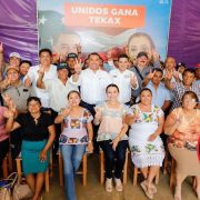 En reunión con representantes de la Coalición Empresarial contra el Cambio Climático, Barrera Concha habló de la importancia de esta reunión con quienes conforman a la que está catalogada como la primera organización empresarial en Yucatán que aglomera especialistas en sostenibilidad, empresas motores de la economía y generación de empleo en el estado.