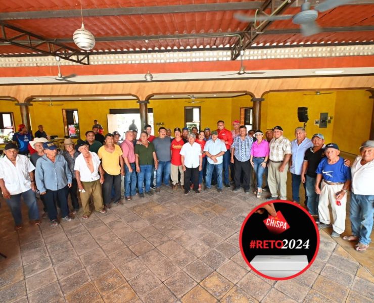 El candidato a senador por la coalición Fuerza y Corazón por México, Rolando Zapata Bello, se compromete a seguir trabajando por el campo yucateco.