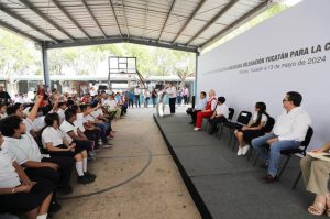 Yucatán se suma a la colecta nacional de la Cruz Roja Mexicana, uniendo esfuerzos el Gobierno del Estado y dicha institución para que sean más los recursos obtenidos y, con ello, beneficiar la atención que brinda a miles de yucatecas y yucatecos.