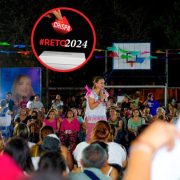 En el día 41 de campaña, la candidata a la alcaldía de Mérida, acudió al foro estudiantil organizado por la Universidad del Valle de México donde presentó sus propuestas de gobierno “Una sola Mérida” acompañada de Renán Barrera.