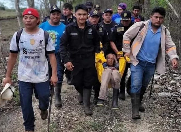 Abuelito es rescatado luego de perderse en el monte de Dzonot Carretero