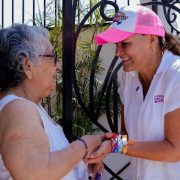 Es licenciada en Relaciones Públicas por el Instituto de Ciencias de la Comunicación de Yucatán A.C., tiene un diplomado en Pedagogía y Desarrollo Familiar por la Universidad del Mayab.