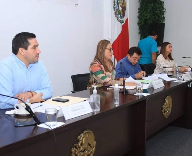 Aprueban por unanimidad expedir ley del escudo, bandera y himno de Yucatán