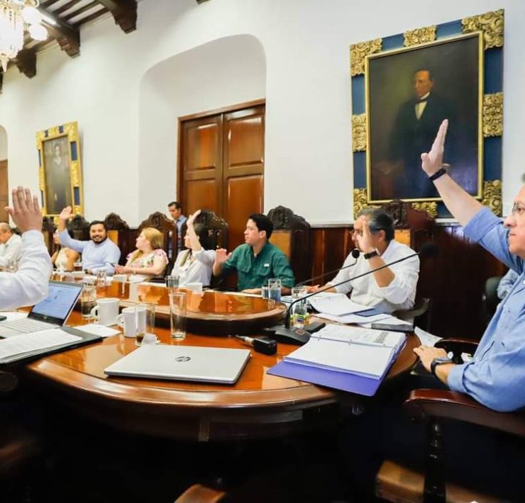 La Medalla "Rosa Torre González", que será entregada por primera vez a Silvia López Escoffié como reconocimiento a su trayectoria a favor de los derechos políticos de la mujer.