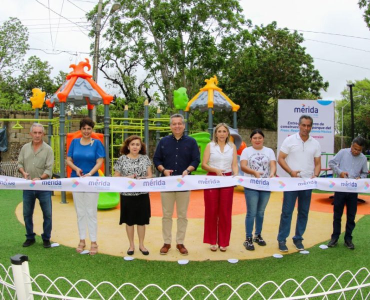 Ruz Castro expuso que este parque integró nuevos andadores peatonales, un área infantil, iluminación led, nuevas mesas para picnic, sillas de concreto, botes de basura, una estación de bicicletas, rampas de acceso para personas con discapacidad y botes de basura especiales para los desechos de los animales de compañía.
