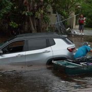 Florida se declara estado de emergencia por graves inundaciones