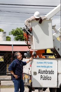 El Ayuntamiento de Mérida, bajo el cargo del Alcalde Alejandro Ruz, avanza en los trabajos de mantenimiento de los sistemas pluviales.