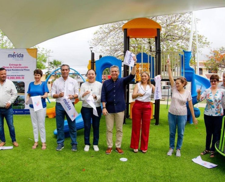 El Alcalde Alejandro Ruz Castro entregó los trabajos de rehabilitación del parque del fraccionamiento Los Pinos, donde se incluyeron los elementos urbanos que atenderán las necesidades de las y los vecinos de la zona.