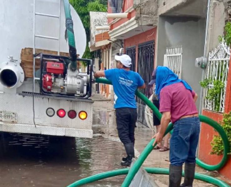El Ayuntamiento tiene la capacidad para solventar las necesidades derivadas de trombas, chubascos y el mal tiempo que afectan a la ciudad, señaló el Alcalde Alejandro Ruz Castro.