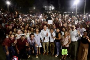 El Gobernador electo de Yucatán, Joaquín Díaz Mena inicia nueva etapa en su por todo Yucatán, en forma de agradecimiento. 