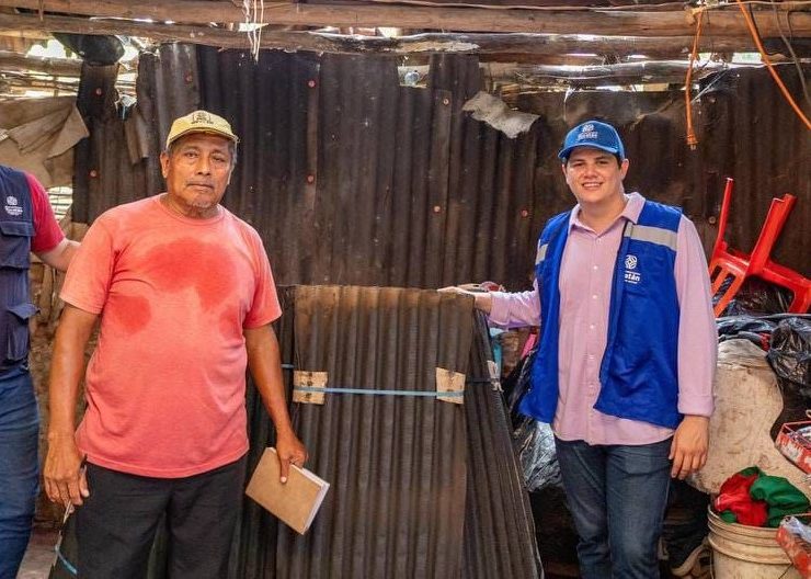 El Gobierno de Mauricio Vila Dosal respalda a familias de Tepakán afectadas por Beryl