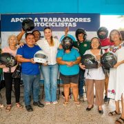 Cecilia Patrón explicó que “Llega seguro” busca proteger a las y los meridanos que utilizan la motocicleta como herramienta de trabajo.