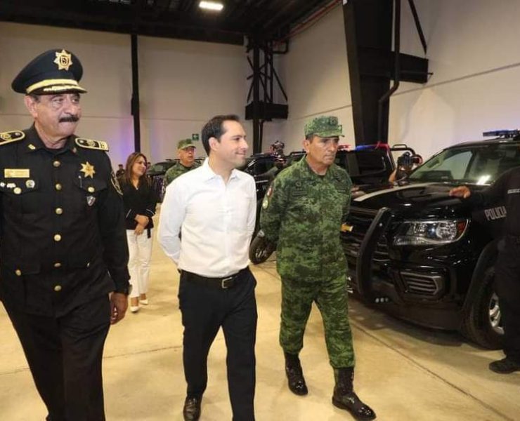 Mauricio Vila Dosal reconoció el trabajo y esfuerzo de la policía estatal, el cual ha permitido fortalecer la seguridad en todo el territorio y mantener los índices de paz y tranquilidad para todas las familias yucatecas.