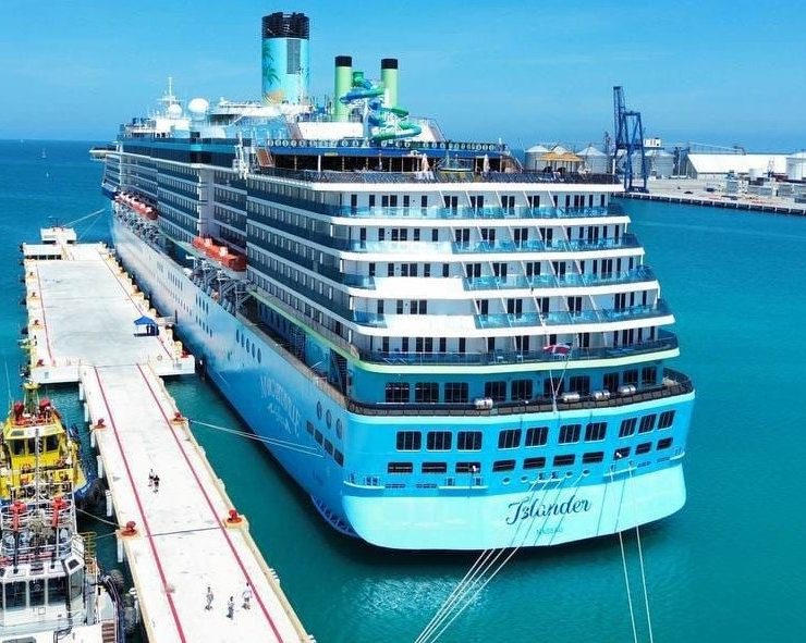 Por primera vez, el crucero Islander de la naviera Margaritaville at Sea llega a tierras yucatecas