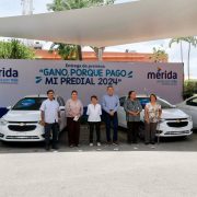 Alejandro Ruz Castro, agradeció la confianza de la ciudadanía al cumplir con su responsabilidad al efectuar el pago del predial, el cual permite construir más espacios públicos y desarrollar programas que beneficien a la población vulnerable del Municipio.