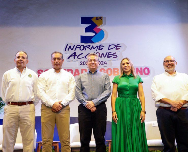 Ayuntamiento reconoce a servidores públicos por su entrega y compromiso con Mérida