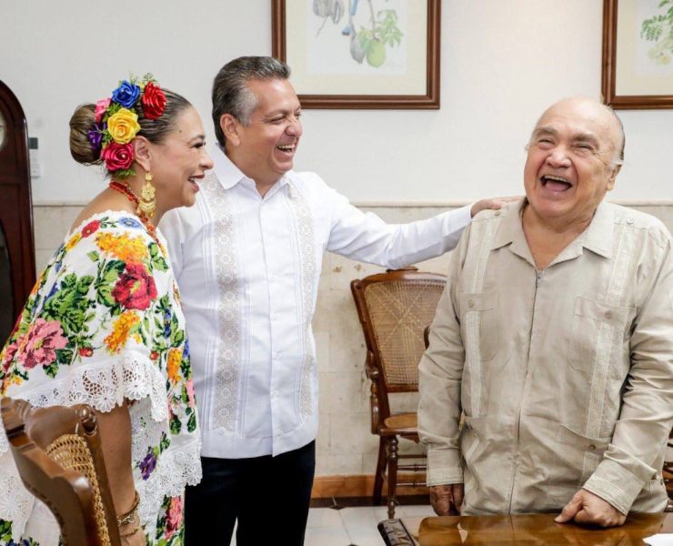 Ruz Castro recalcó que las más de 50 obras que ha dirigido Tomás Ceballos Campos , forman parte de esa experiencia que compartió como director de escena del maestro Héctor Herrera, permitiendo seguir impulsando nuevos talentos del teatro regional.