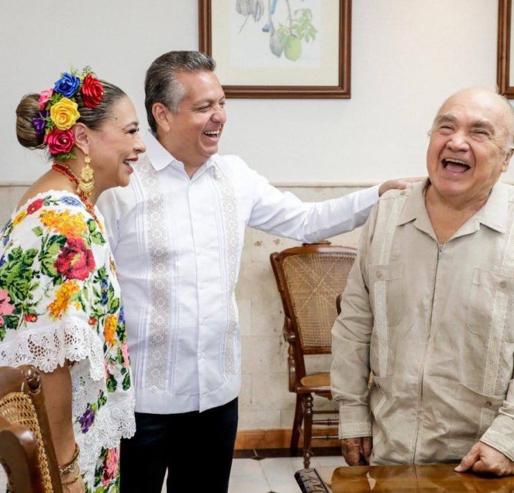 Ruz Castro recalcó que las más de 50 obras que ha dirigido Tomás Ceballos Campos , forman parte de esa experiencia que compartió como director de escena del maestro Héctor Herrera, permitiendo seguir impulsando nuevos talentos del teatro regional.
