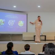 Cecilia destacó que con enfoque de protección a la mujer buscará una Mérida iluminada que sea más segura, con el cambio 100 por ciento de alumbrado público con tecnología LED y así tener calles más transitables para todas y todos.