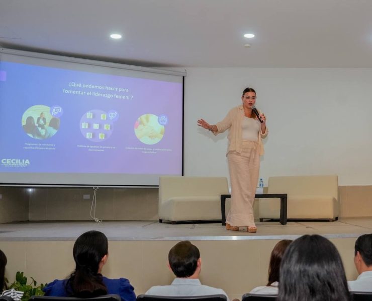 Cecilia destacó que con enfoque de protección a la mujer buscará una Mérida iluminada que sea más segura, con el cambio 100 por ciento de alumbrado público con tecnología LED y así tener calles más transitables para todas y todos.