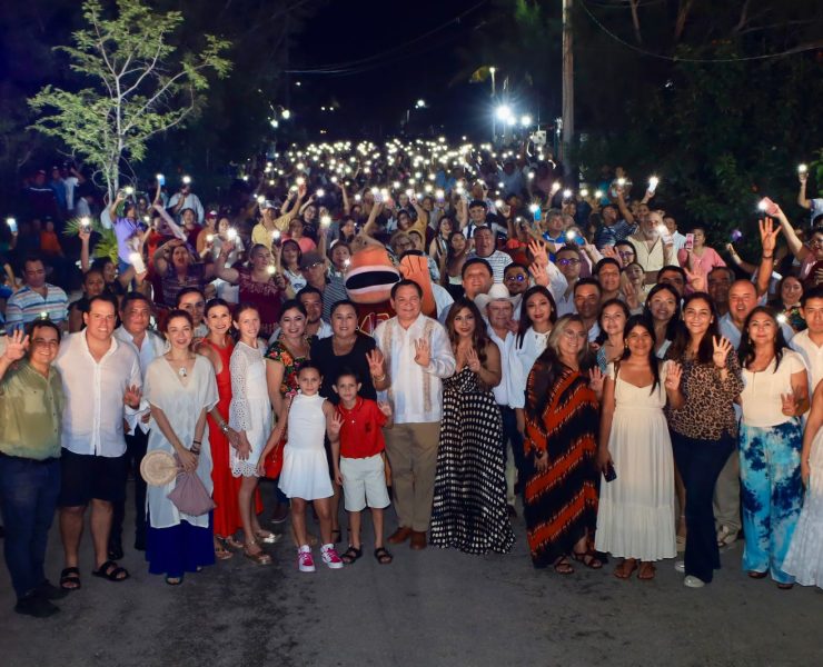 Huacho aprovechó la visita para celebrar con su gente un encuentro con la población, ya tradicional en San Felipe que organiza año con año, en el tradicional “Back in Time” en #SanFelipe.