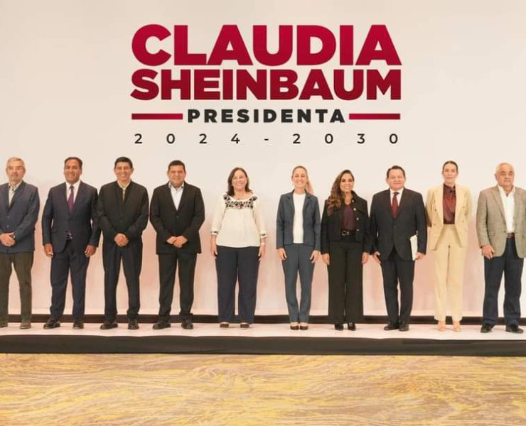 En la reunión, Díaz Mena abordó otros temas prioritarios para lo que será su gobierno, reiterando que el Renacimiento Maya no solo es un proyecto de grandes obras que necesita Yucatán para detonar su desarrollo económico, y que haya más inversión y empleos mejor pagados, sino que al mismo tiempo deberá brindarle a la gente elementos para que sus familias tengan una vida mejor.