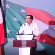 Vila Dosal aseveró que con esta ley se busca garantizar que el respeto y la correcta utilización de estos símbolos se mantengan a lo largo del tiempo, protegiendo así nuestra identidad y patrimonio cultural.