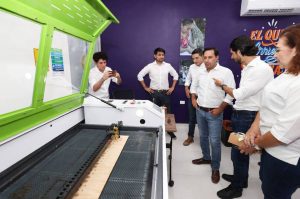 El Gobernador de Yucatán, Mauricio Vila Dosal, inauguró el nuevo mercado de Tekax, que lleva el nombre de ``San Diego de Alcala´´. 